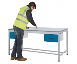 Taurus Utility Workbench with Two Drawers In Use